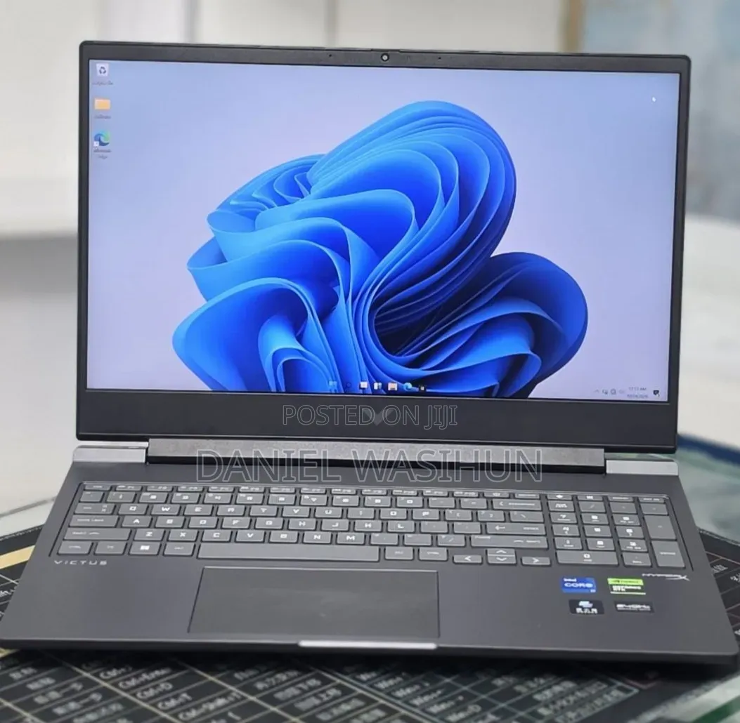 New Laptop HP Victus 16 16GB Intel Core i7 SSD 1T