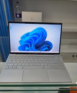 New Laptop HP Envy 13 16GB Intel Core i5 SSD 512GB