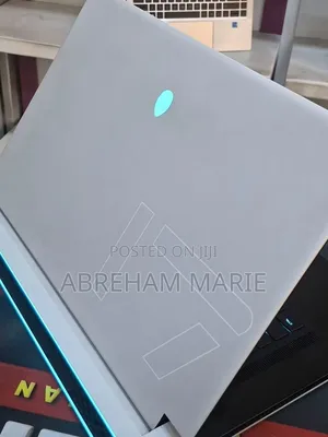 New Laptop Alienware X17 R1 16GB Intel Core i7 SSD 512GB