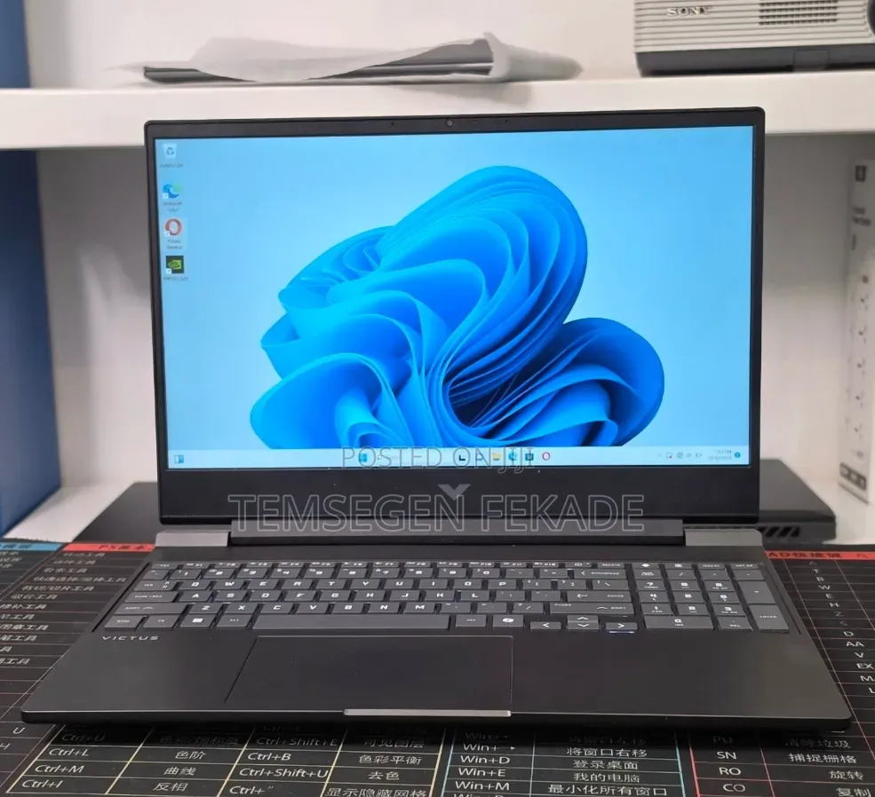 New Laptop HP Victus 15 16GB AMD Ryzen 7 SSD 512GB