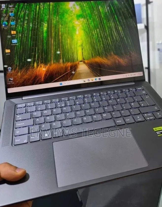 New Laptop Asus ROG Strix G15 16GB AMD Ryzen 7 SSD 512GB