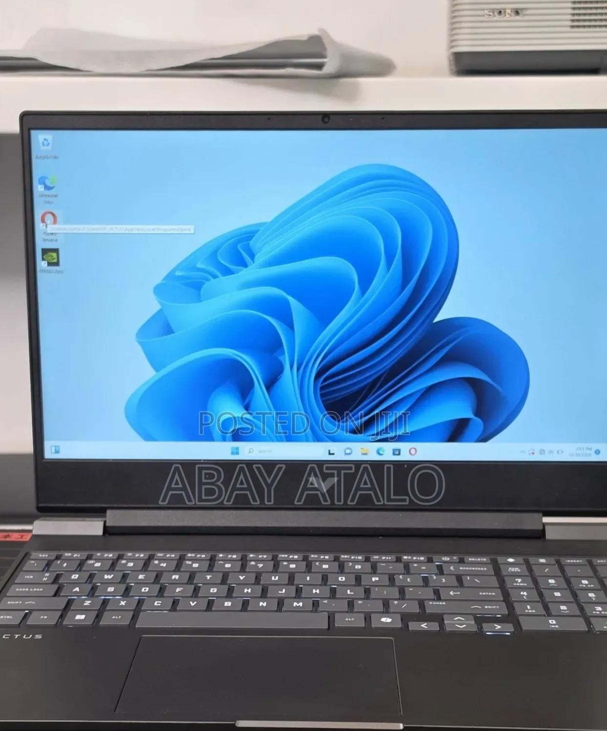 New Laptop HP Victus 15 16GB AMD Ryzen 7 SSD 512GB