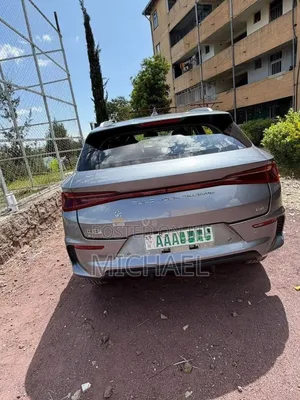 New BYD E2 43 kWh 94 hp FWD 2025 Gray