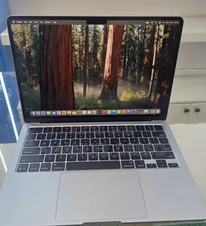 New Laptop Apple MacBook Air 2025 M4 16GB Apple M4 Pro SSD 256GB