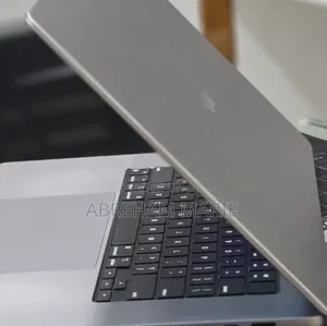 New Laptop Apple MacBook Pro 2021 M1 Max 64GB Apple M1 Max SSD 1T