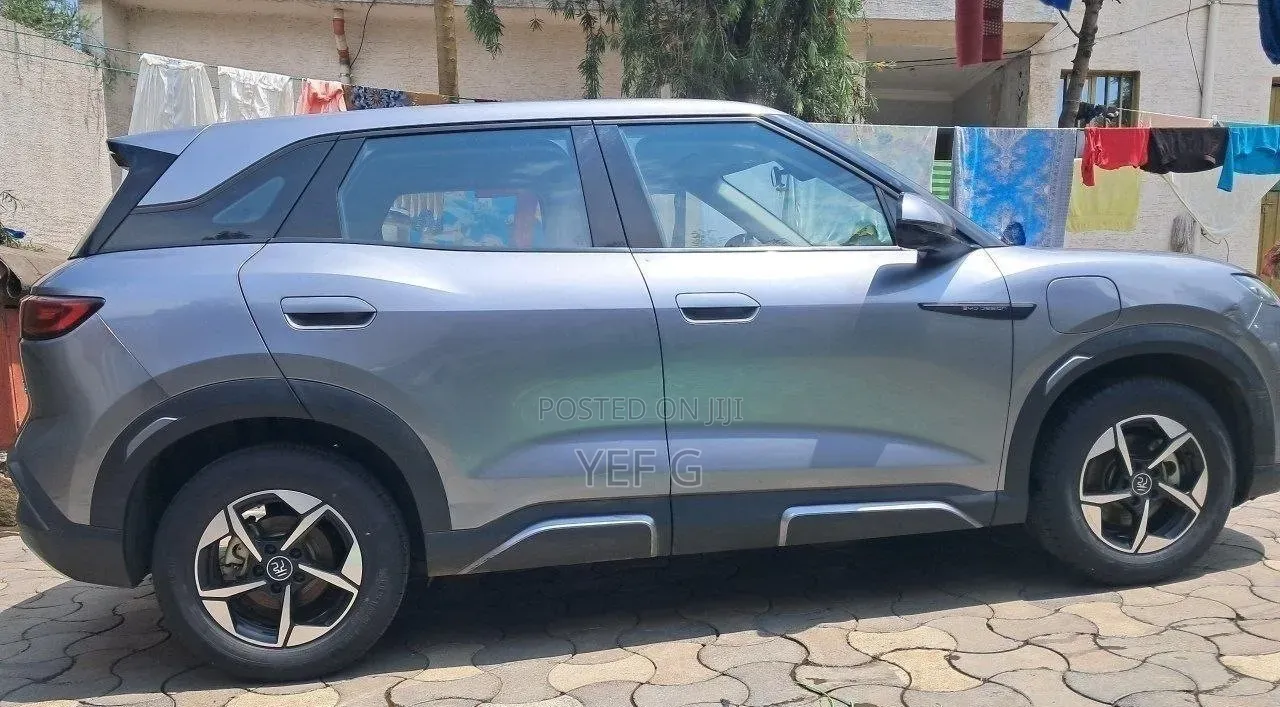 BYD Yuan Up 2024 Gray