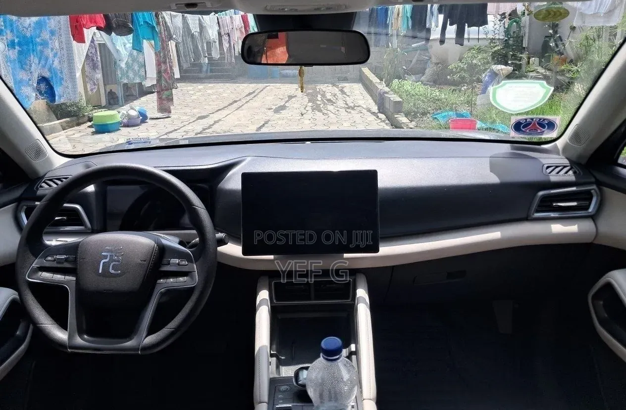 BYD Yuan Up 2024 Gray