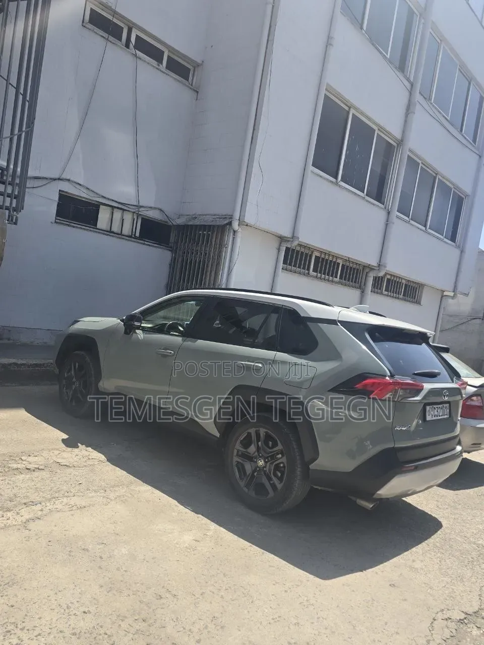 Toyota RAV4 2023 Gray