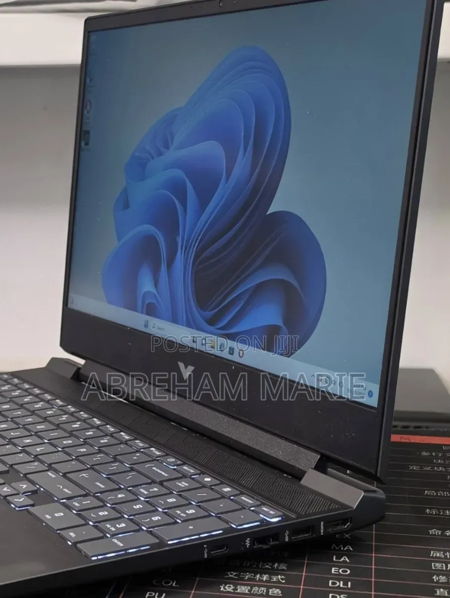 New Laptop HP Victus 15 16GB AMD Ryzen 7 SSD 512GB