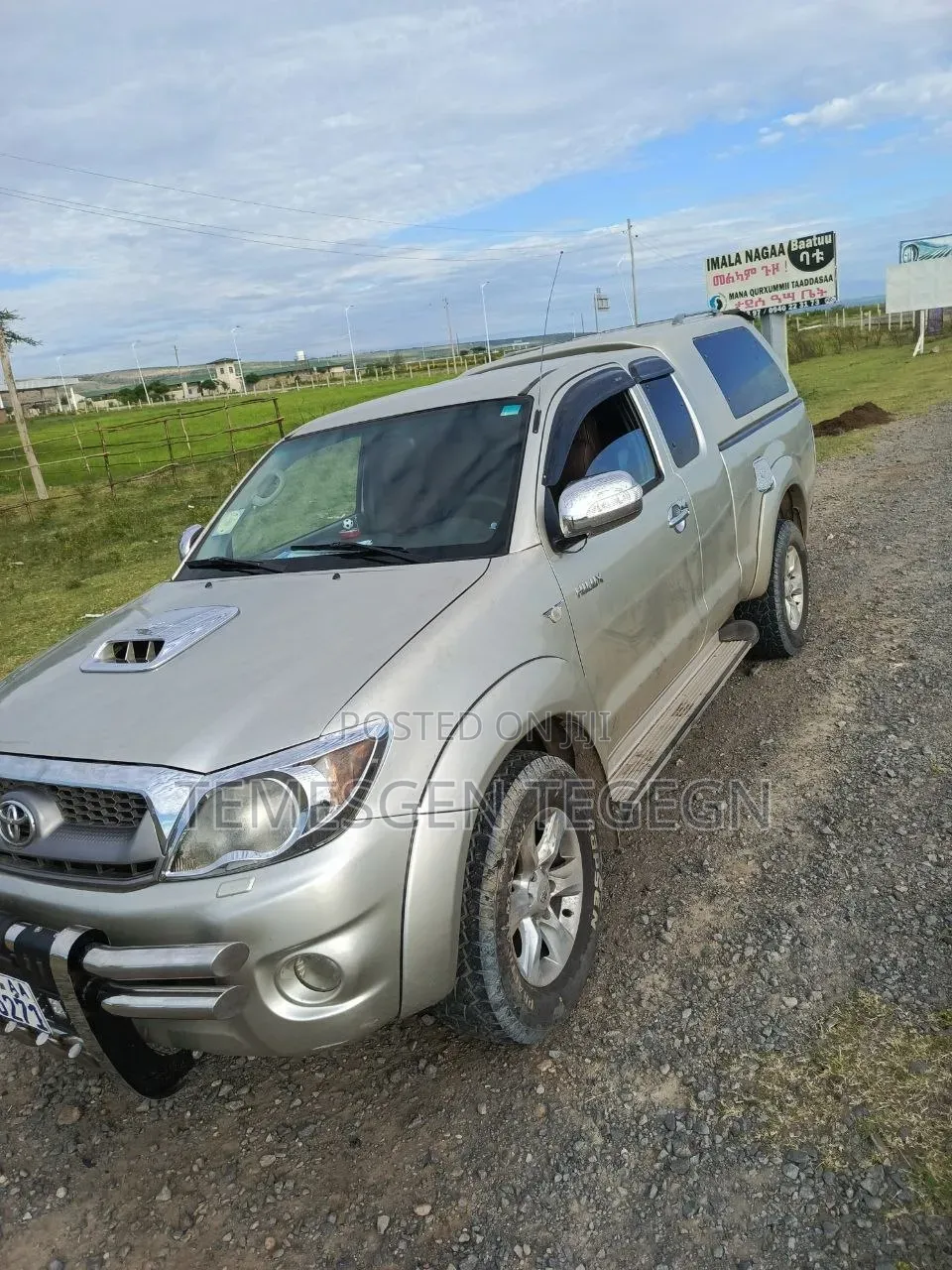 Toyota Hilux 2009 Gold