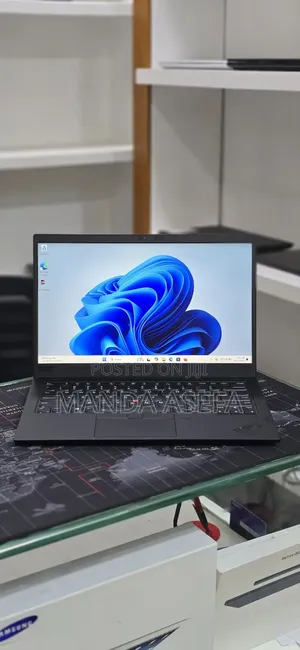 New Laptop Lenovo ThinkPad X1 Carbon 16GB Intel Core i7 SSD 512GB