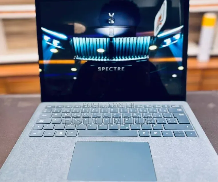 New Laptop Microsoft Surface Laptop 3 16GB Intel Core i7 SSD 256GB