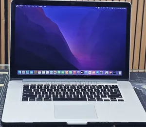 New Laptop Apple MacBook Pro 2015 16GB Intel Core i7 SSD 512GB