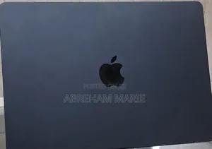 New Laptop Apple MacBook Air 2024 M3 16GB Apple M3 SSD 256GB