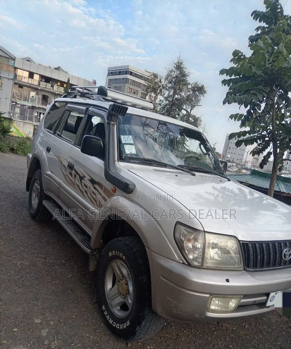 Toyota Land Cruiser Prado 2002