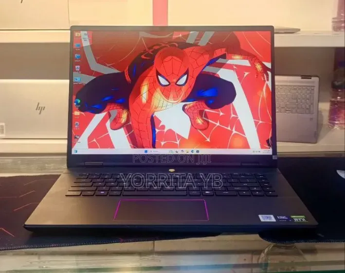 New Laptop Alienware 16GB Intel Core Ultra 9 SSD 512GB
