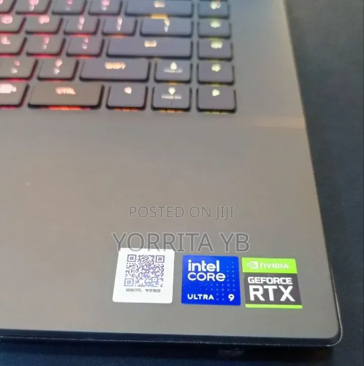 New Laptop Alienware 16GB Intel Core Ultra 9 SSD 512GB