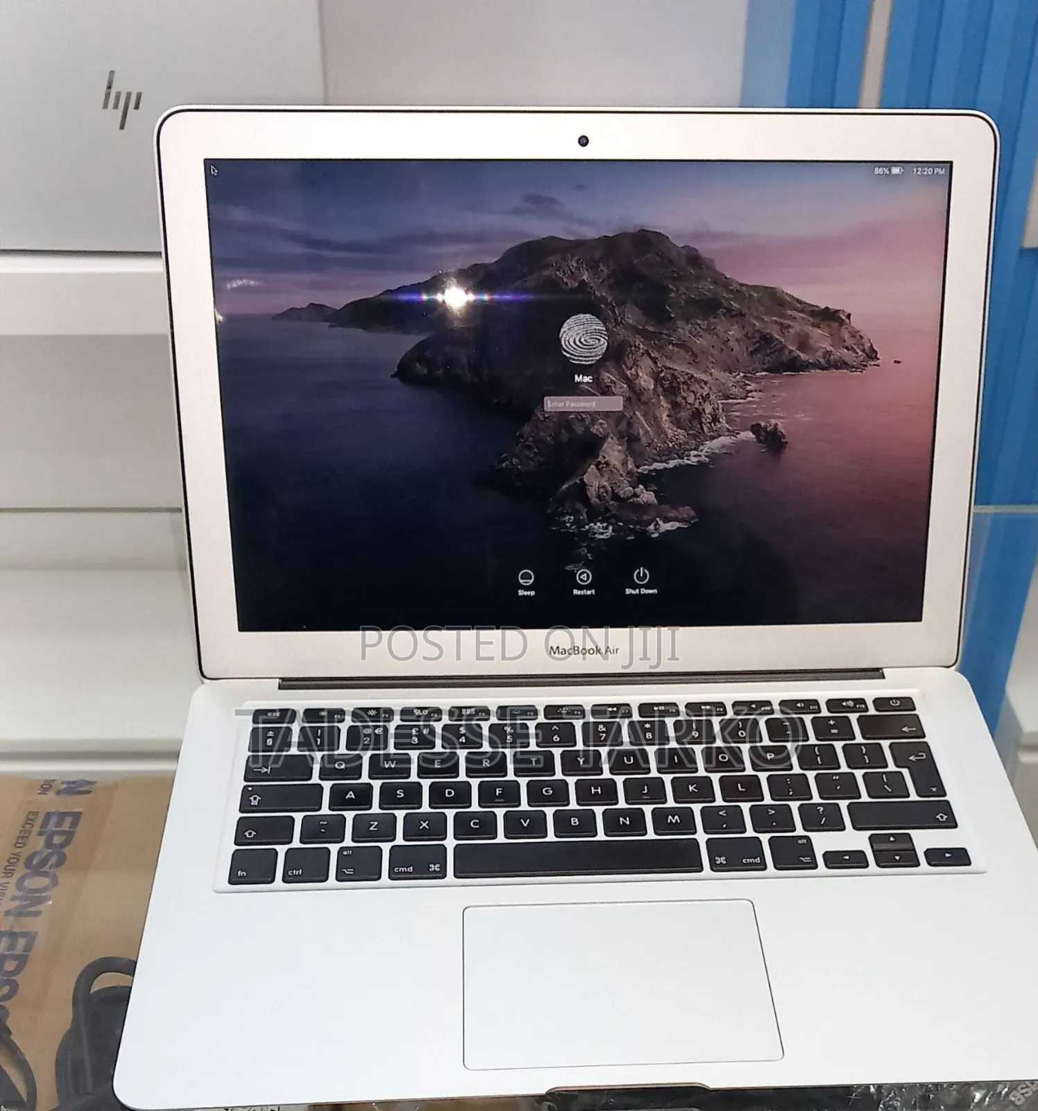 New Laptop Apple MacBook Air 2012 4GB Intel Core i5 SSD 128GB