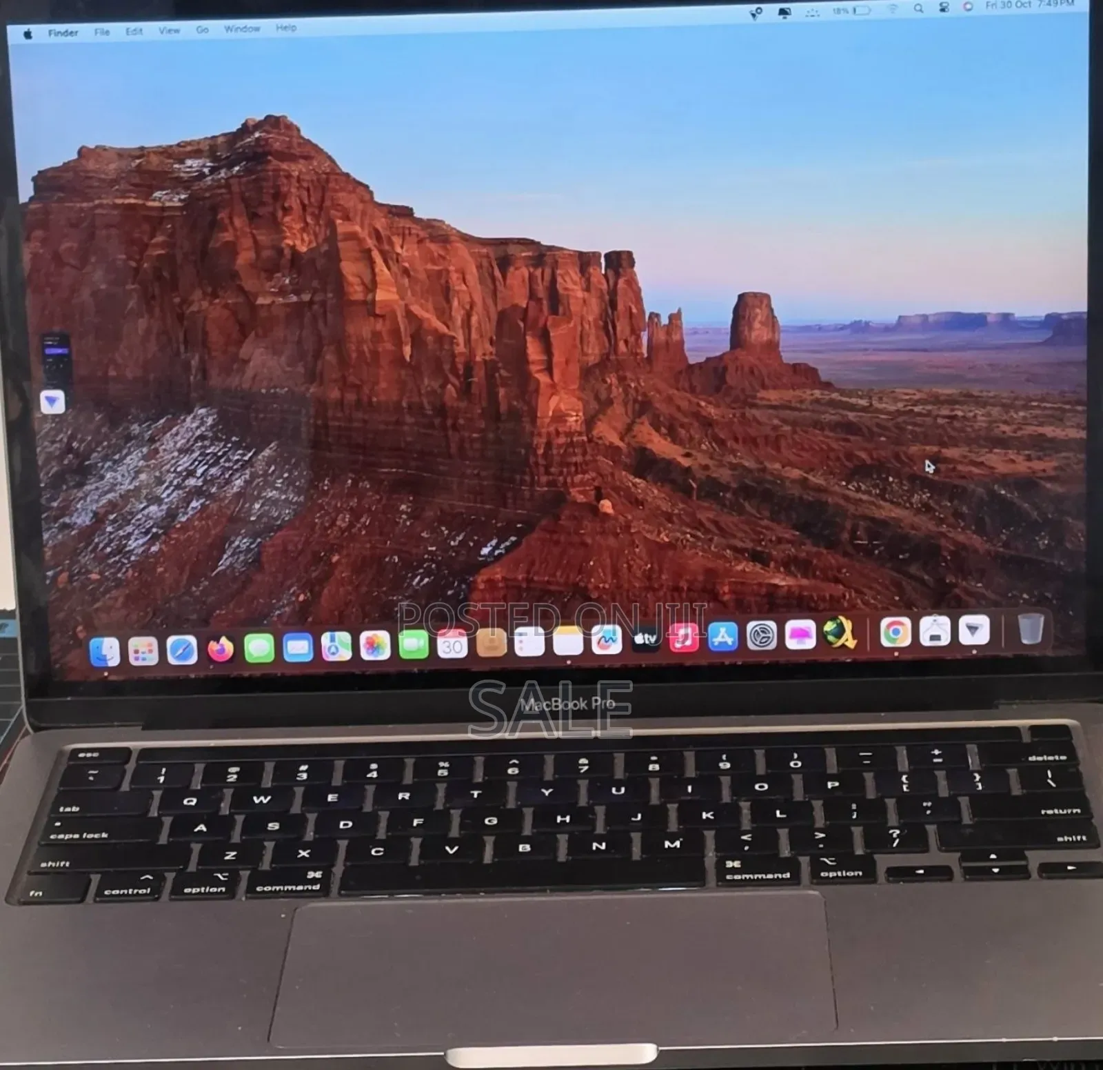 New Laptop Apple MacBook Pro 2020 8GB Intel Core i7 SSD 256GB