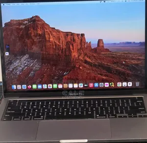 New Laptop Apple MacBook Pro 2020 8GB Intel Core i7 SSD 256GB