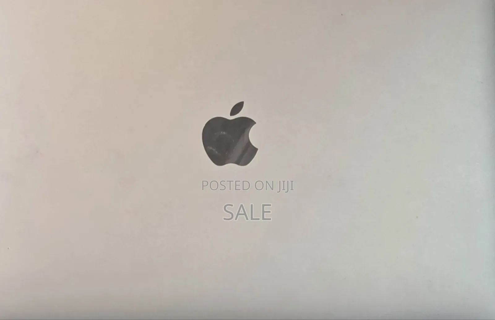 New Laptop Apple MacBook Pro 2020 8GB Intel Core i7 SSD 256GB