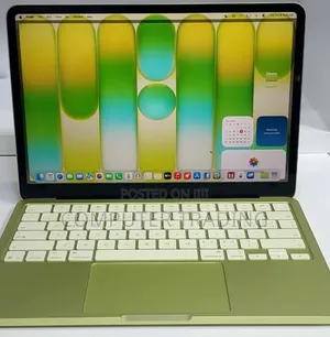 New Laptop Apple MacBook Neo 2026 8GB Intel Core i7 SSD 512GB