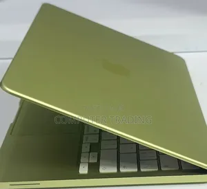 New Laptop Apple MacBook Neo 2026 8GB Intel Core i7 SSD 512GB