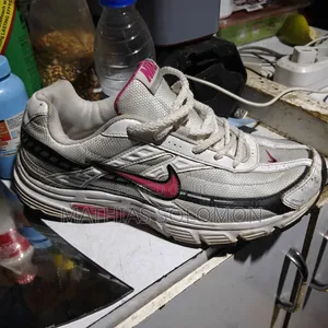 Nike Shose