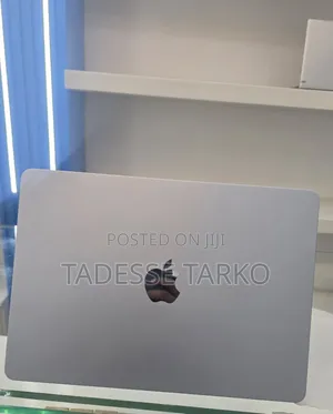 New Laptop Apple MacBook Air 2025 M4 16GB Apple M4 SSD 512GB