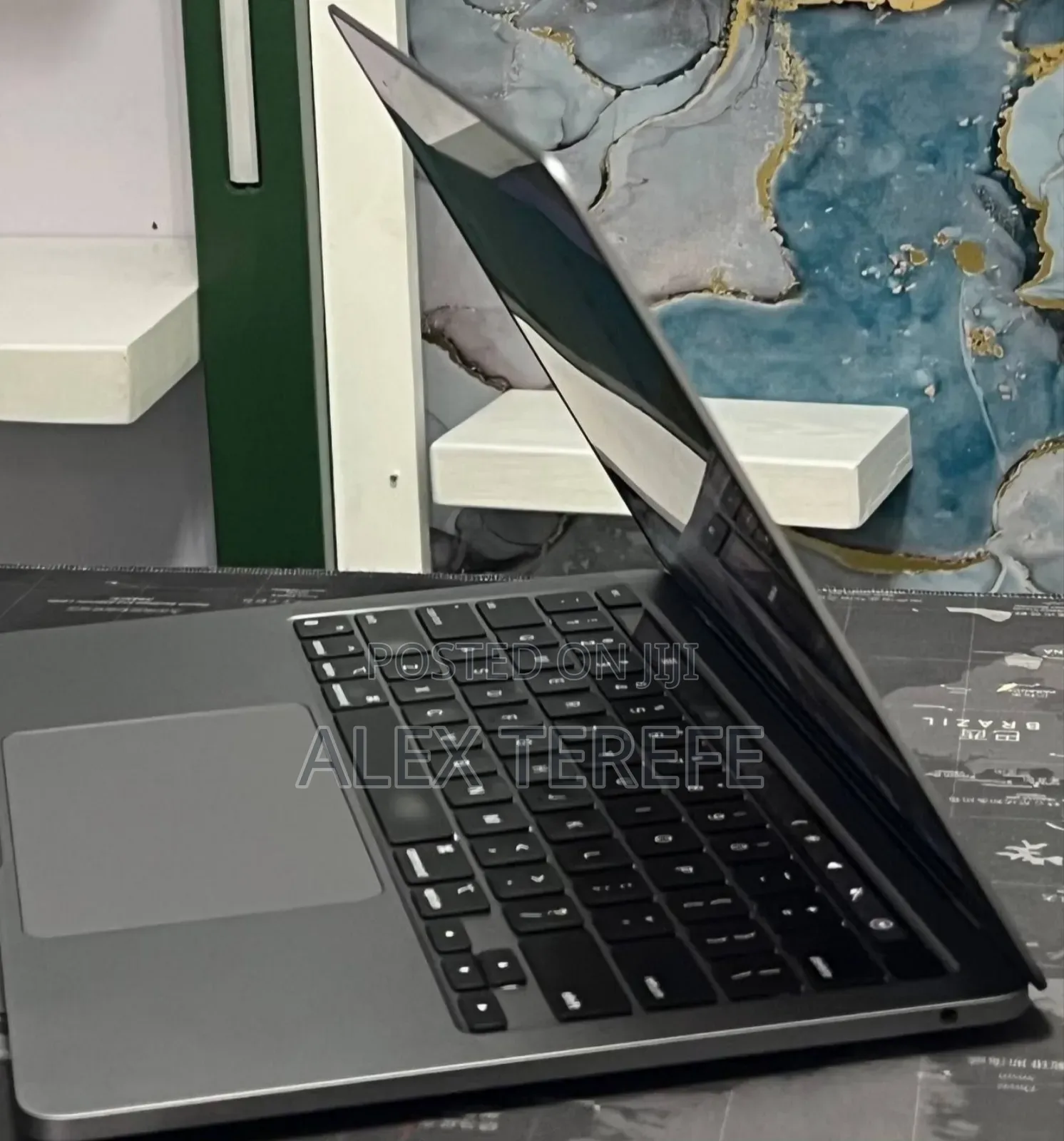 New Laptop Apple MacBook Pro 2021 M1 8GB Apple M1 SSD 512GB