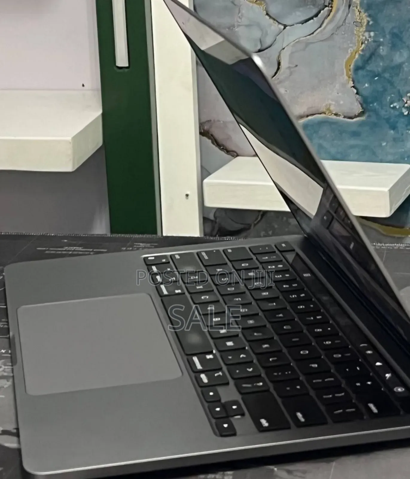 New Laptop Apple MacBook Pro 2021 M1 8GB Apple M1 Pro SSD 512GB