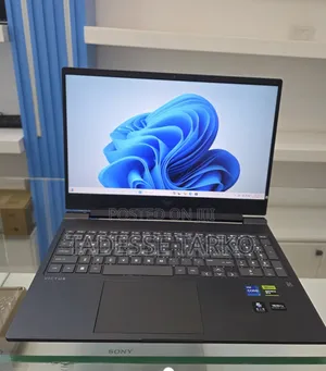 New Laptop HP Victus 16 16GB Intel Core i7 SSD 1T