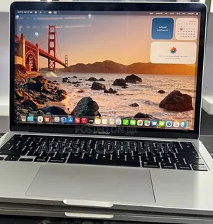 New Laptop Apple MacBook Pro 2022 M2 16GB Apple M2 SSD 256GB
