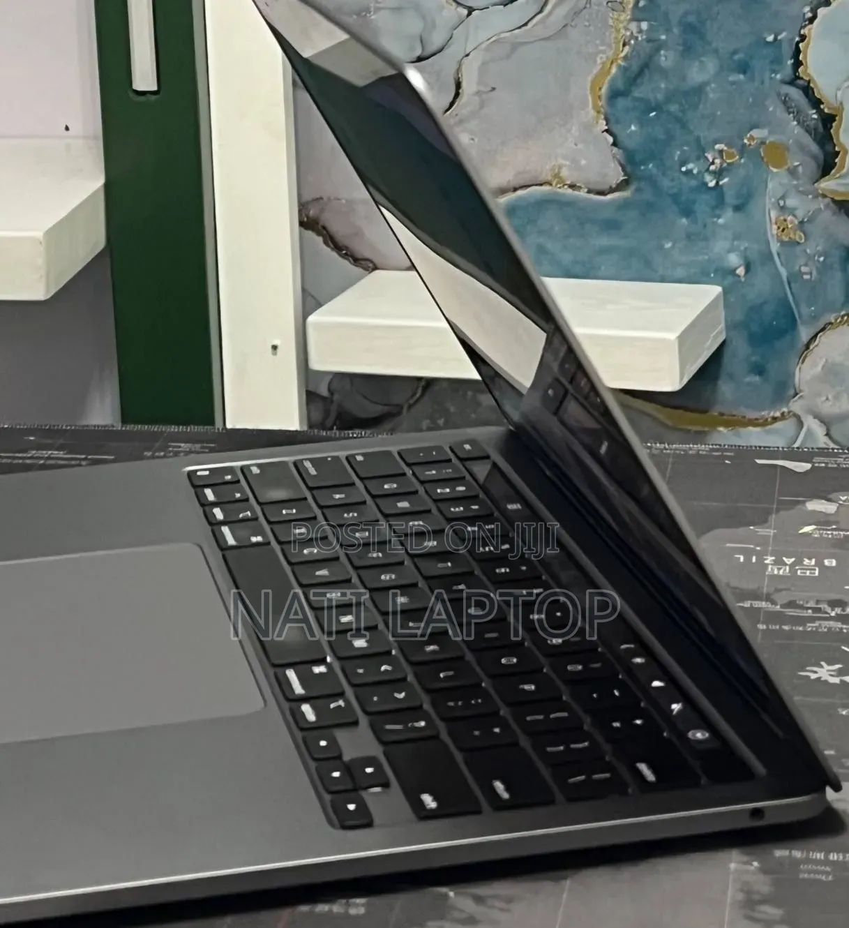 New Laptop Apple MacBook Pro 2020 M1 8GB Apple M1 Pro SSD 512GB