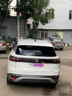 Volkswagen ID.6 2022
