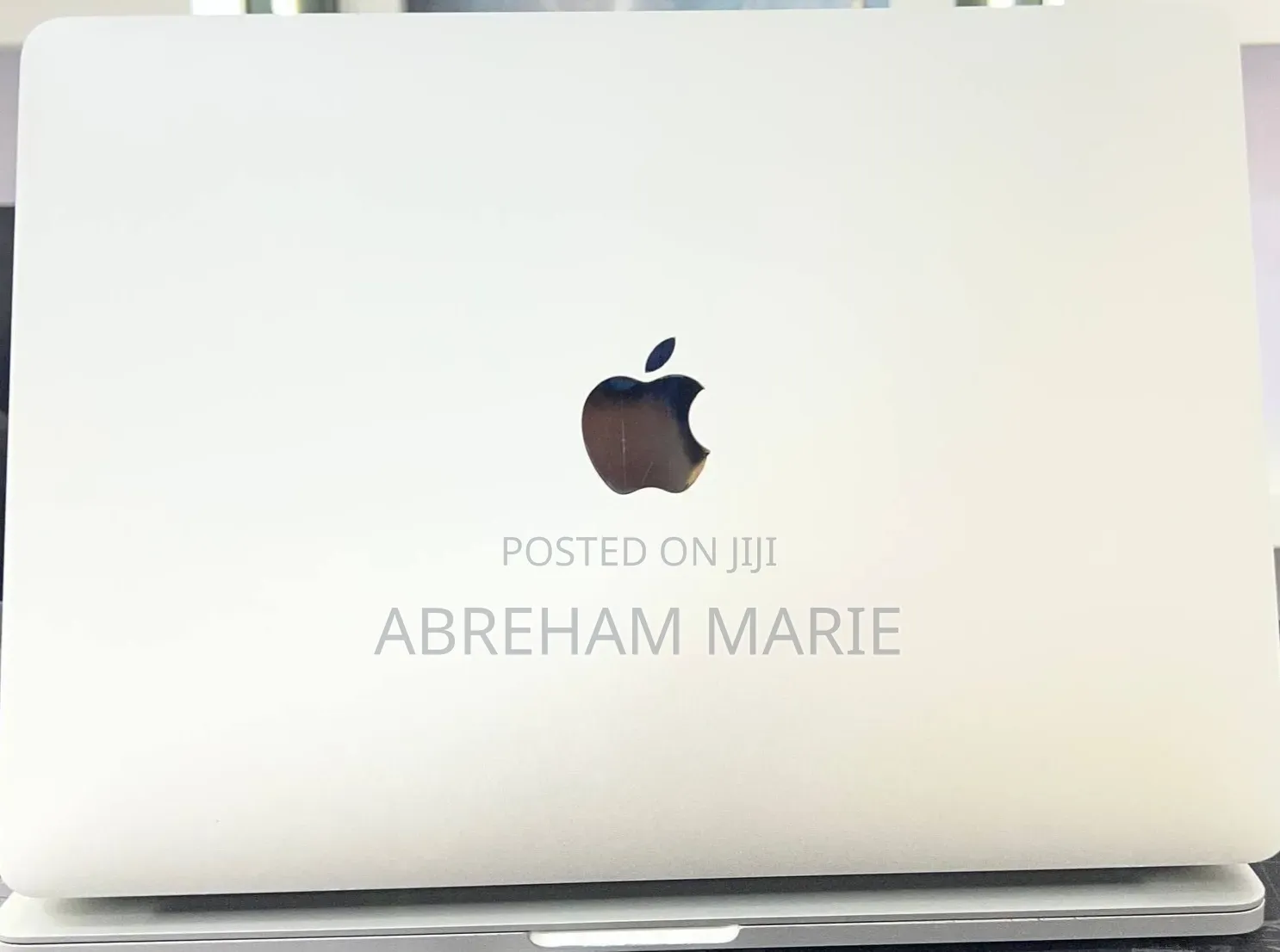 New Laptop Apple MacBook Pro 2022 M2 16GB Intel Core M2 SSD 256GB