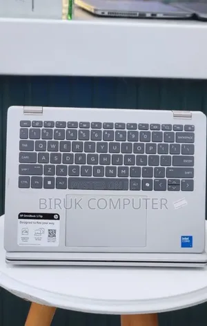 New Laptop HP OmniBook 5 14" 16GB Intel Core 7 SSD 512GB