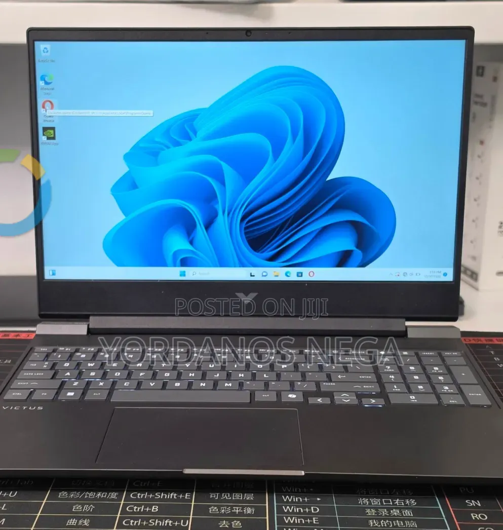 New Laptop HP Victus 15 16GB AMD Ryzen 7 SSD 512GB