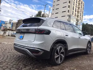Volkswagen ID.6 Crozz 85 kWh AWD 2022 White