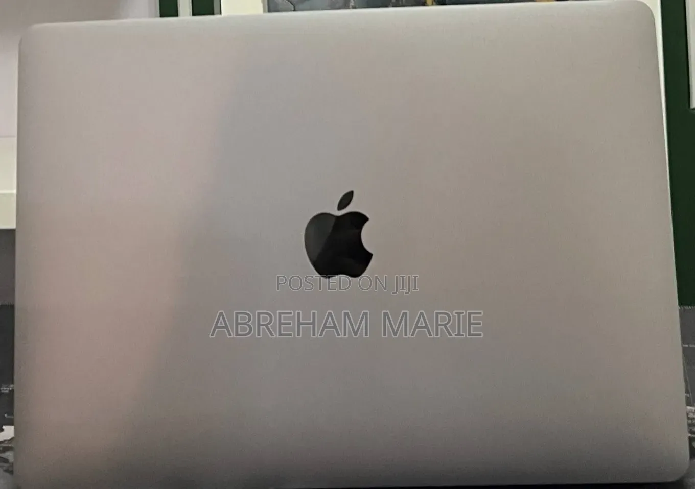 New Laptop Apple MacBook Pro 2020 M1 8GB Apple M1 Pro SSD 512GB