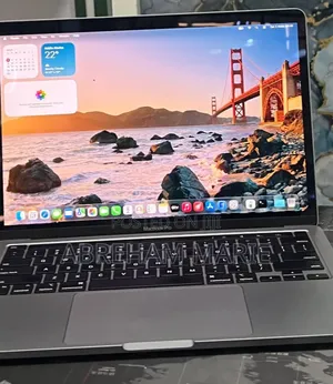 New Laptop Apple MacBook Pro 2020 M1 8GB Apple M1 Pro SSD 512GB
