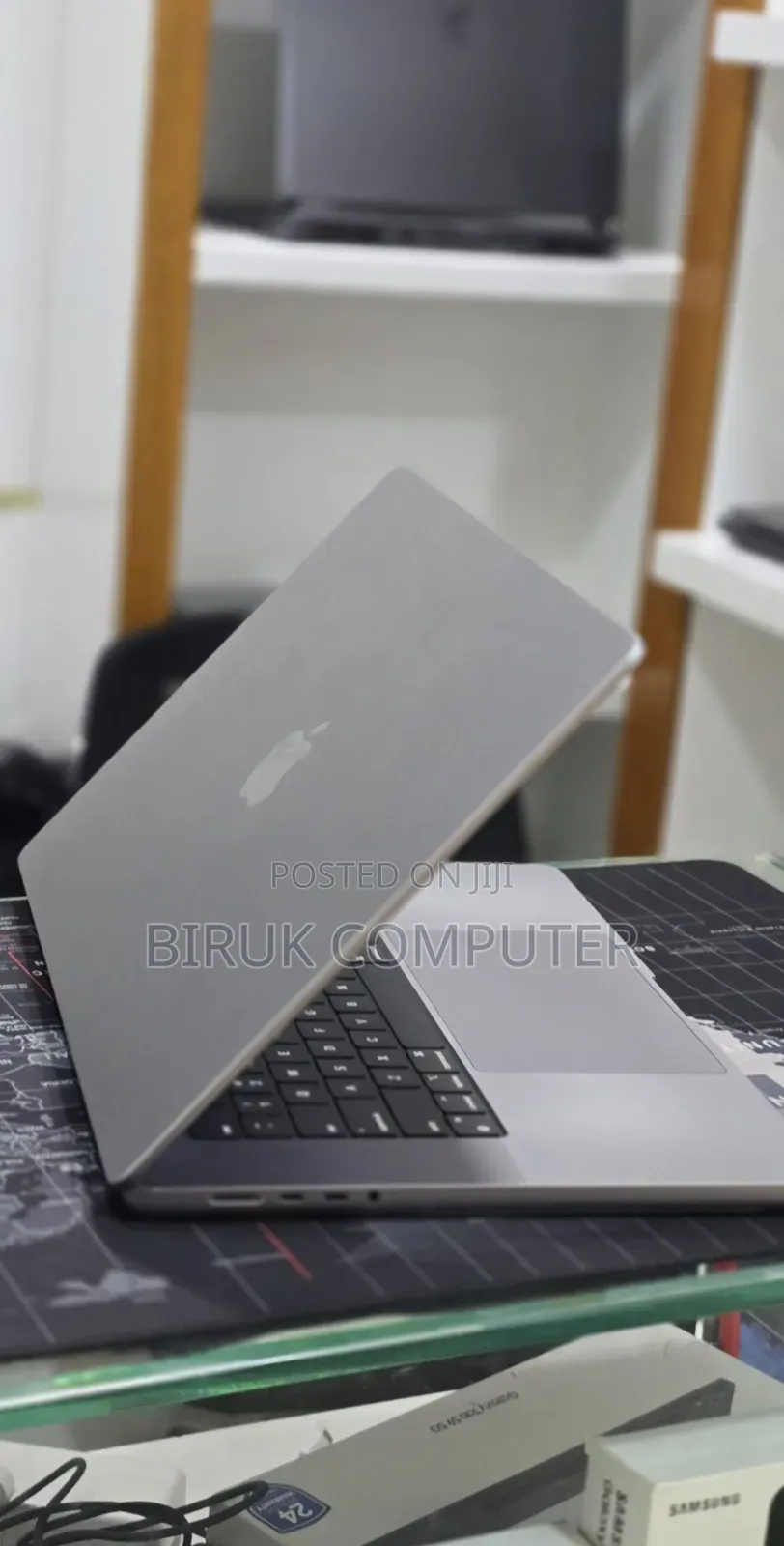 New Laptop Apple MacBook Pro 2021 M1 96GB Apple M1 Pro SSD 1T