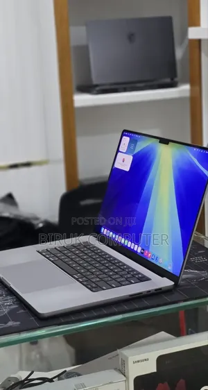 New Laptop Apple MacBook Pro 2021 M1 96GB Apple M1 Pro SSD 1T