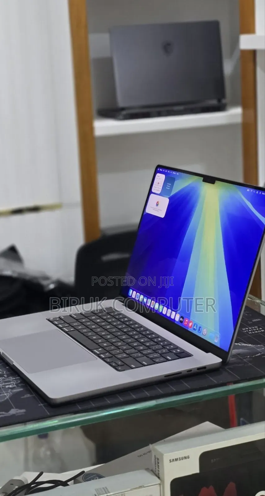 New Laptop Apple MacBook Pro 2021 M1 96GB Apple M1 Pro SSD 1T