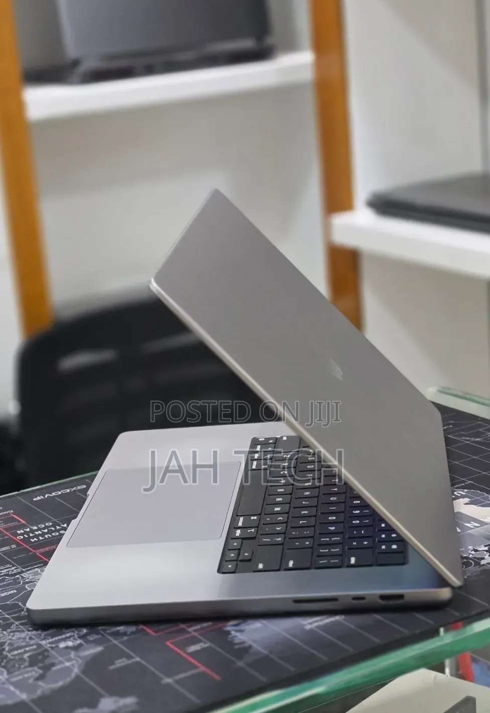 New Laptop Apple MacBook Pro 2021 M1 Max 64GB Apple M1 Max SSD 1T