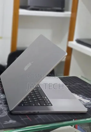 New Laptop Apple MacBook Pro 2021 M1 Max 64GB Apple M1 Max SSD 1T