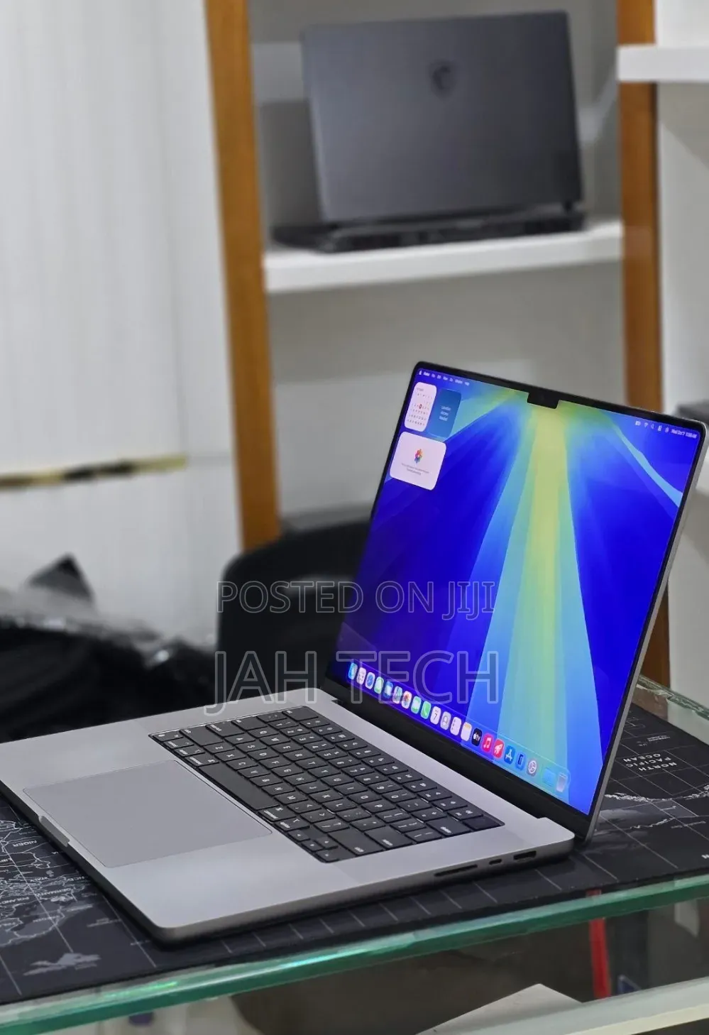 New Laptop Apple MacBook Pro 2021 M1 Max 64GB Apple M1 Max SSD 1T