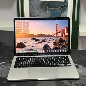 New Laptop Apple MacBook Pro 2022 M2 16GB Apple M2 SSD 256GB