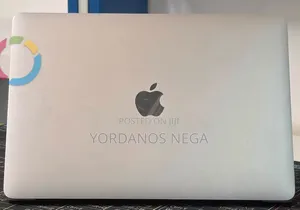 New Laptop Apple MacBook Pro 2020 8GB Intel Core i7 SSD 256GB