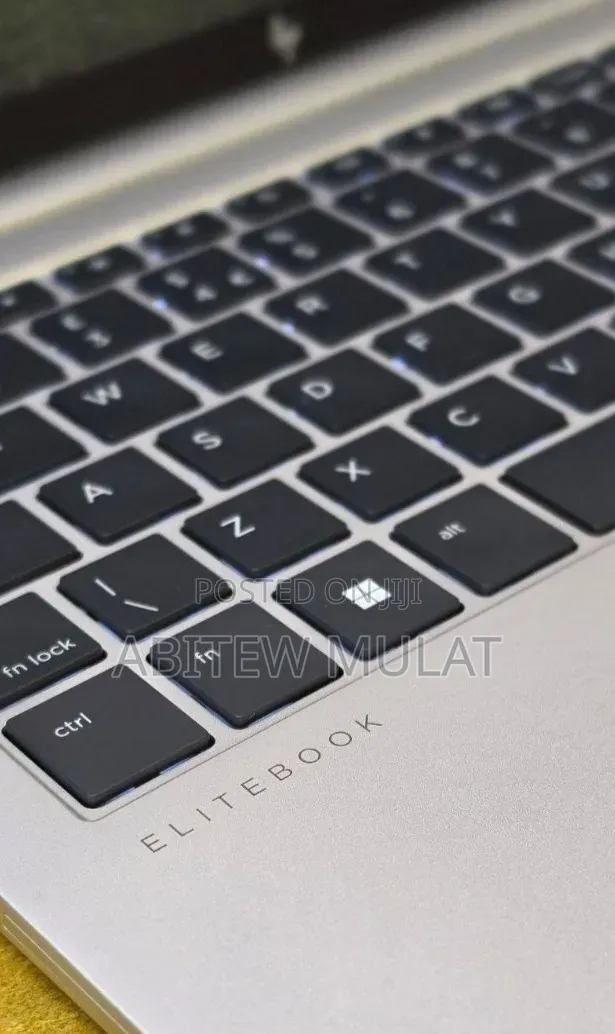 New Laptop HP EliteBook 830 G9 16GB Intel Core i5 SSD 512GB